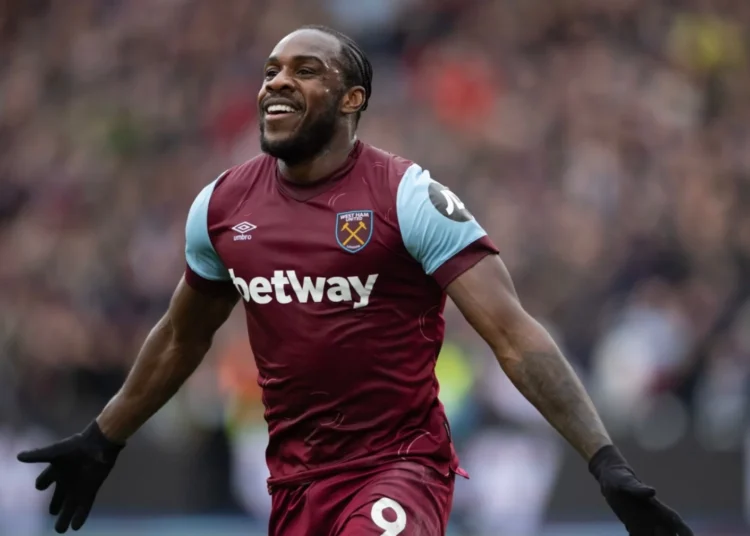 Al-Sailiya secure former West Ham forward Antonio