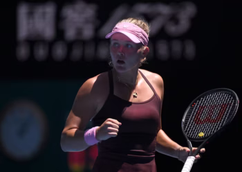 Stearns rallies past Townsend to win ATX Open; Bucsa claims first title in Merida