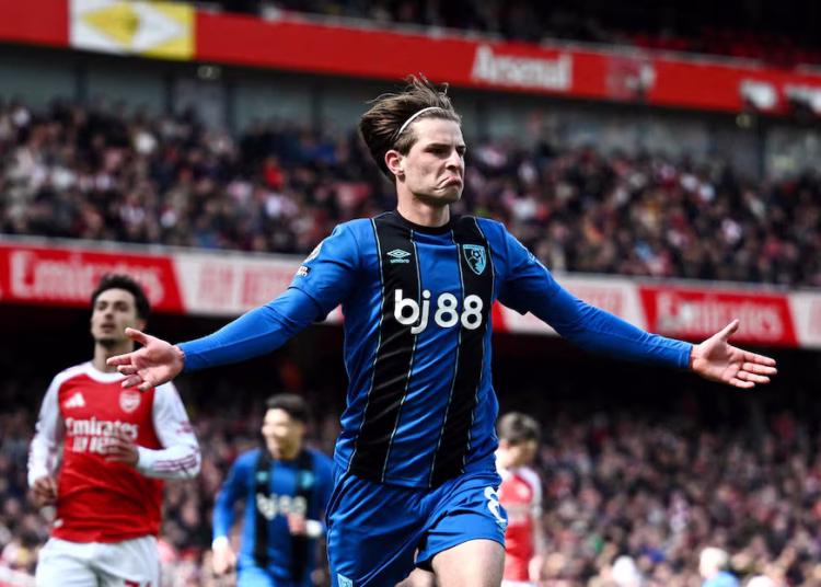 Bournemouth Shock Arsenal to Shake Up Title Race