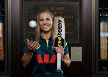 Australia may rethink Molineux captaincy