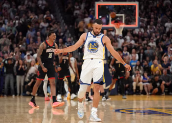 Rockets edge Warriors despite Curry’s return