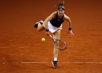 Swiatek, Gauff knocked out as Andreeva, Muchova, Rybakina reach Stuttgart semis