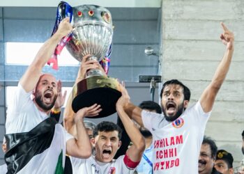 East Bengal win ISL title after dramatic comeback on final day