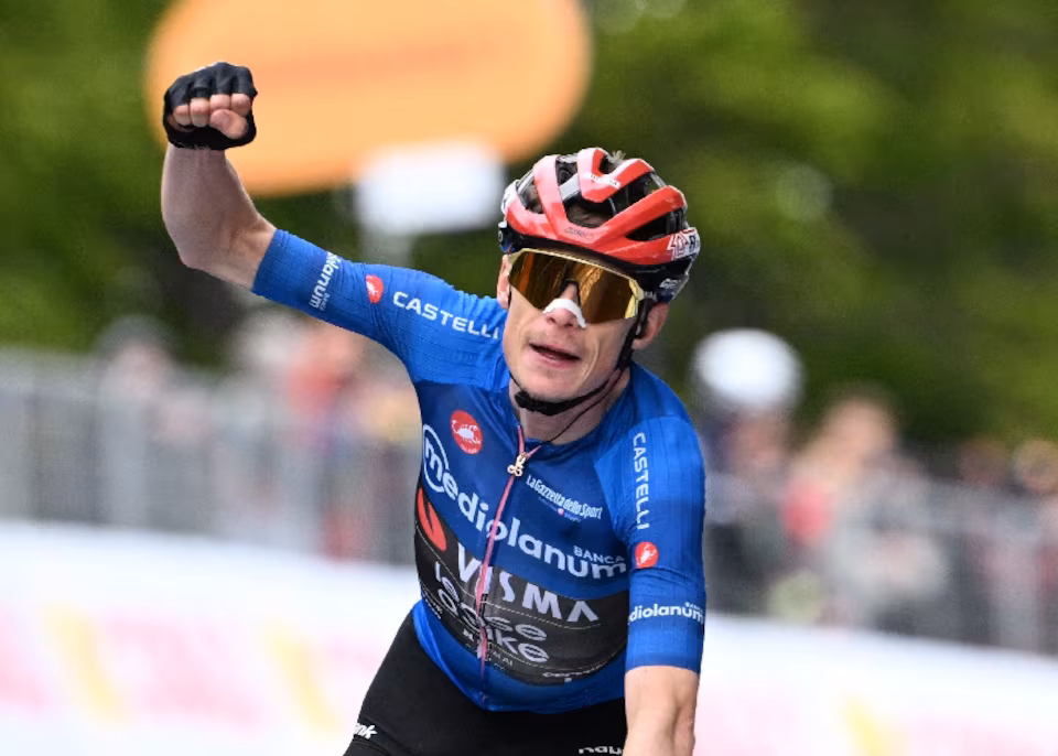 Vingegaard claims second Giro stage win as Eulalio keeps pink jersey