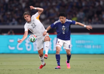 Late Ogawa Header Gives Japan Narrow Win Over Iceland in World Cup Send-Off