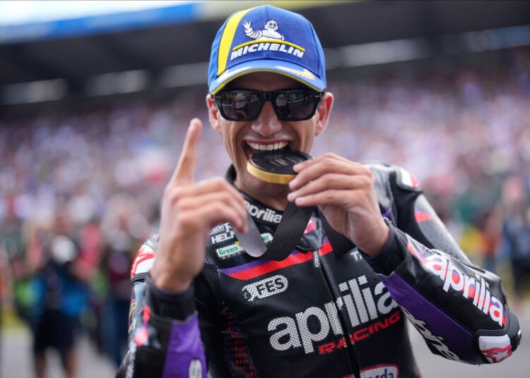 Martin storms to Sprint victory as Marquez crashes out