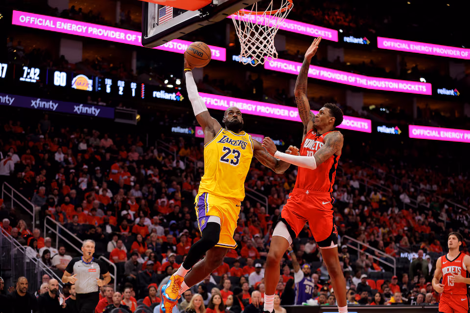 Lakers end Rockets’ comeback, advance in six