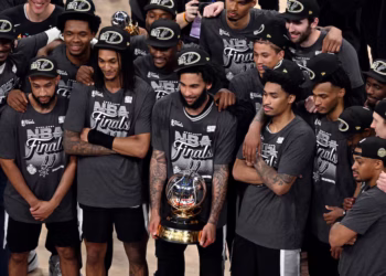 Spurs Beat Thunder in Game 7 to Reach First NBA Finals Since 2014