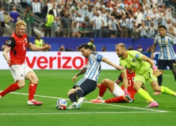 Messi scores a double as Argentina beat Austria to book Round of 32 berth