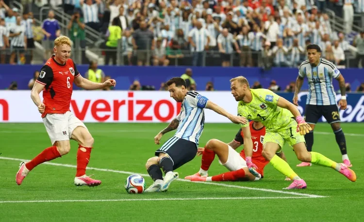 Messi scores a double as Argentina beat Austria to book Round of 32 berth