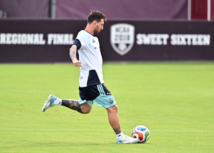 Messi could feature in Argentina World Cup warm-ups, says Scaloni