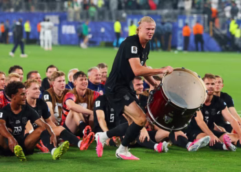 Norway celebrate knockout qualification with iconic Viking row after Senegal win