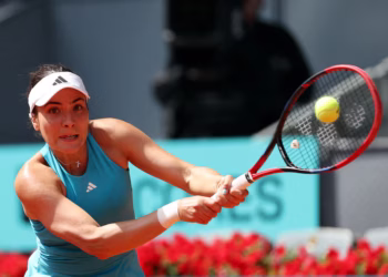Mertens Upset by Ruse as Libema Open Quarterfinal Line-Up Takes Shape