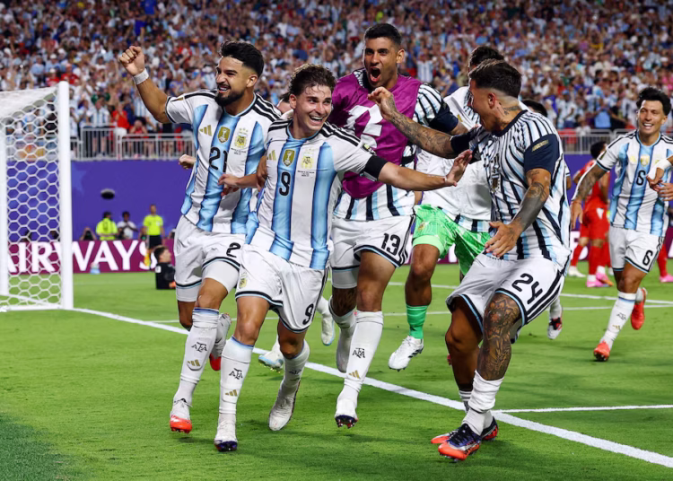 Argentina beat 10-man Switzerland after extra time to reach World Cup semi-finals