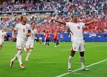 Bellingham double sends England past Norway and into World Cup semi-finals