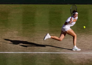 Muchova to miss Canadian Open after undergoing minor surgery