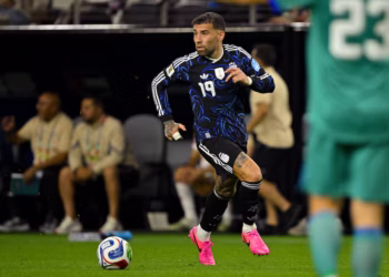 Argentina defender Otamendi retires from international football