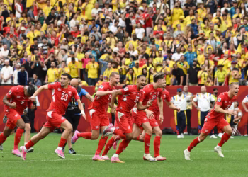 Switzerland beat Colombia on penalties to reach first World Cup quarter-final since 1954