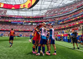 Oyarzabal double sends Spain into World Cup last 16 with win over Austria