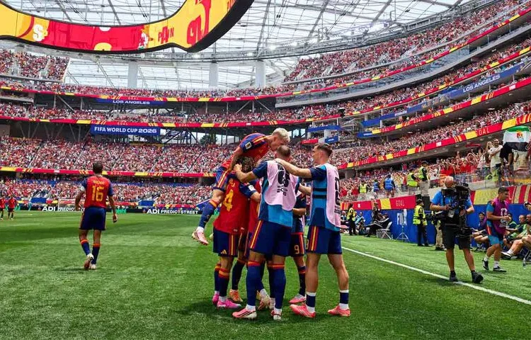 Oyarzabal double sends Spain into World Cup last 16 with win over Austria