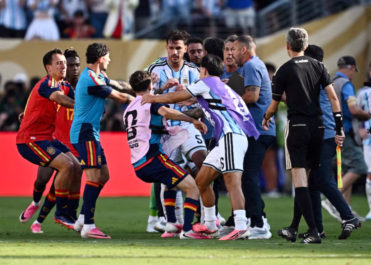 Spain Coach De la Fuente Condemns Argentina’s Conduct After World Cup Final