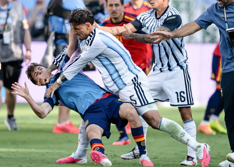 Gavi opposes suspension for Paredes despite World Cup final brawl