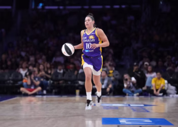 Sparks trade five-time All-Star Plum to Mercury, report says