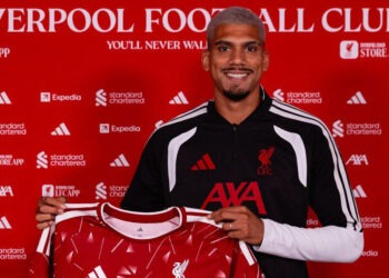 Liverpool sign Araujo on loan from Barcelona