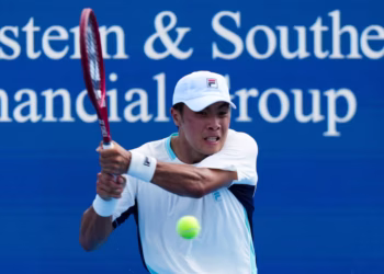 Red-hot Nakashima stuns Medvedev to reach Cincinnati fourth round