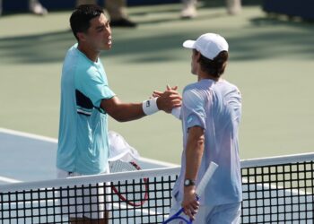 Fritz survives as top seeds fall at Washington Open