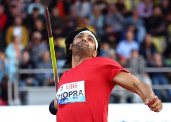 Chopra ends season early after ligament tear