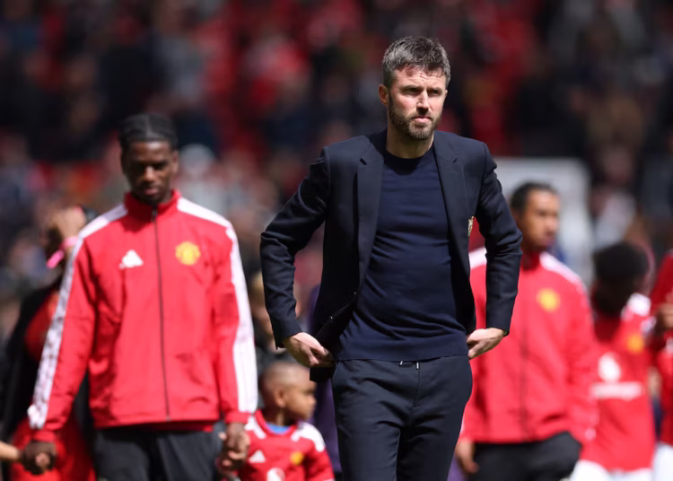 Carrick cautious after Mount injury scare in PSG friendly