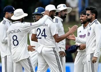 India close in on victory after Mendis and Sooriyabandara resistance