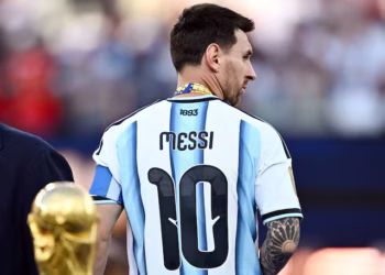 Argentina football chief says Messi alone will decide when to retire