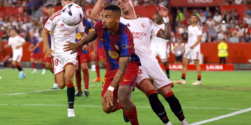 Raphinha hat-trick keeps Barcelona perfect with 3-1 win at Sevilla