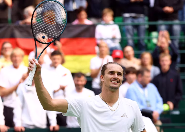 Zverev sends Germany into Davis Cup Final 8, Spain also progress