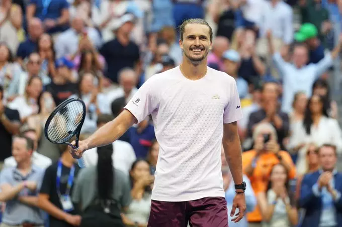 Zverev beats Khachanov to reach U.S. Open final