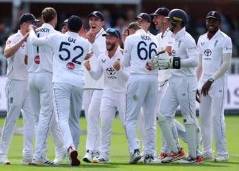 England close in on series sweep after Pakistan collapse at Edgbaston