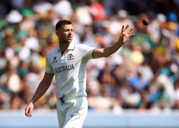 Australia’s veteran bowling attack continues to defy age