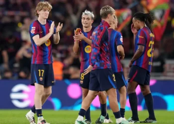 Barcelona beat Getafe to maintain perfect start as Real Madrid win