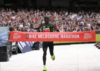 Kipchoge wins Melbourne Marathon in course-record time at 41