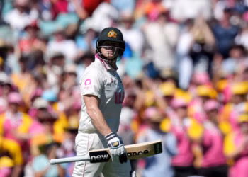 Smith cleared of serious neck injury, expected to face New Zealand