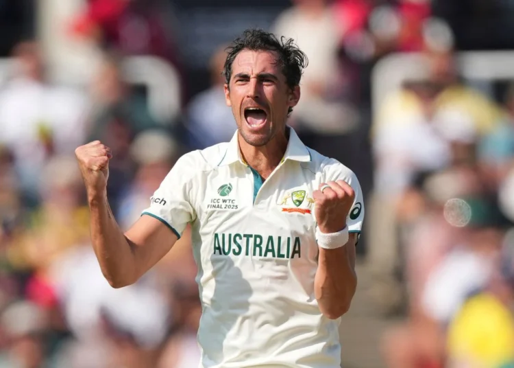 Starc takes six as South Africa collapse for 329 in Cape Town